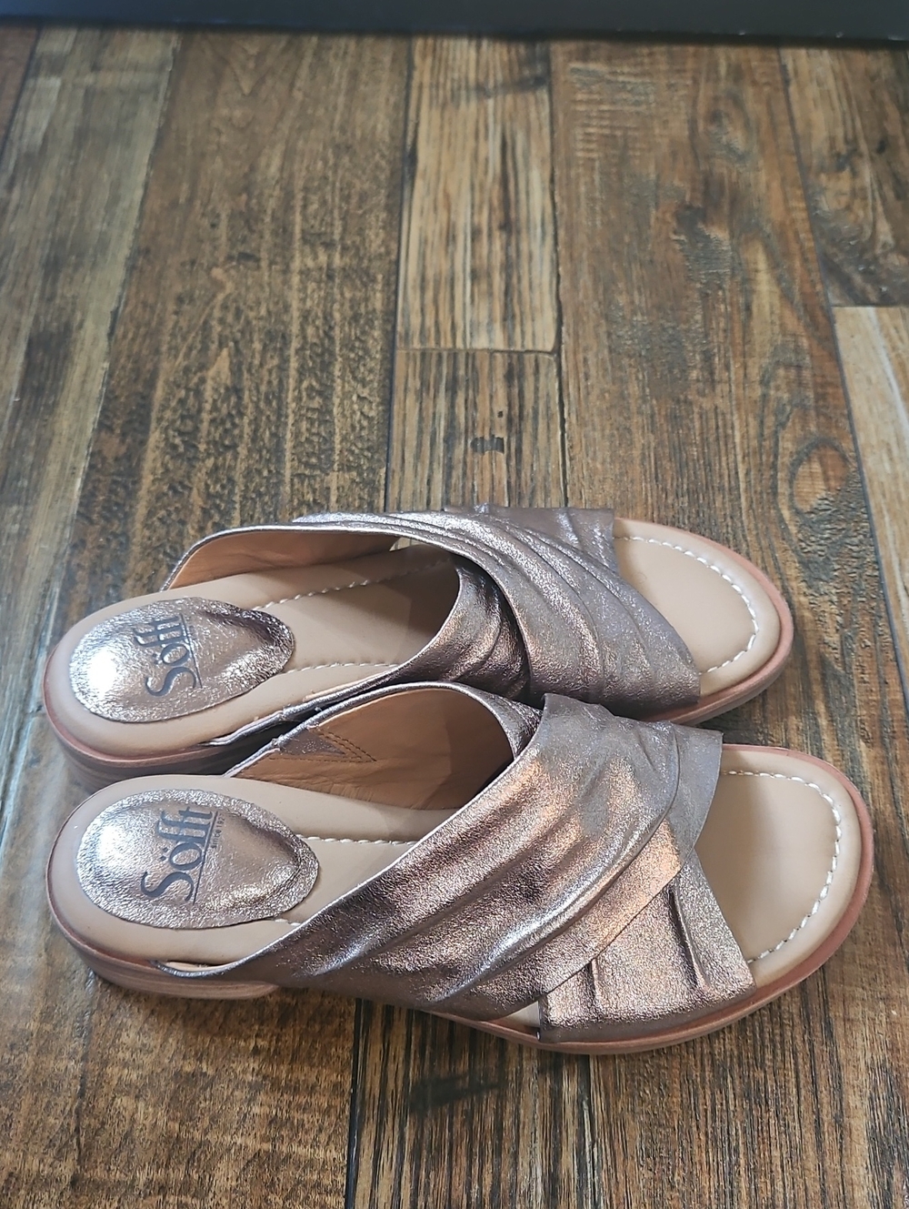 Sofft Comfortable Metallic Bronze Gold Slide Crisscross Sandals for Women